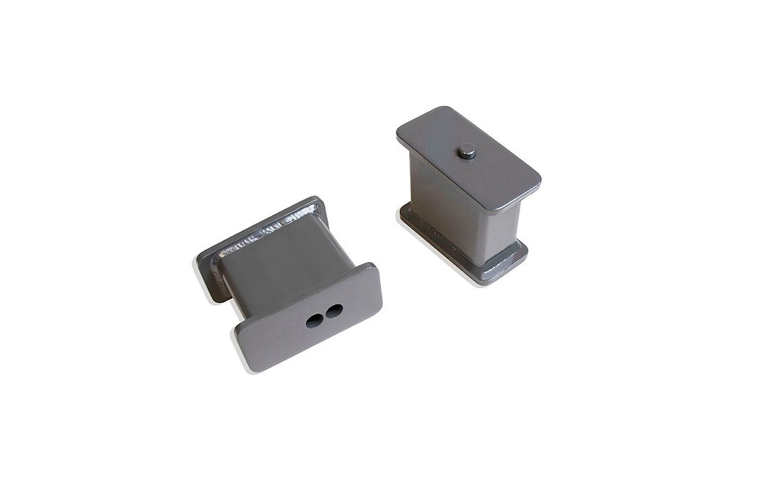 MaxTrac 901740F Lift Blocks with Rear FOX Shocks
