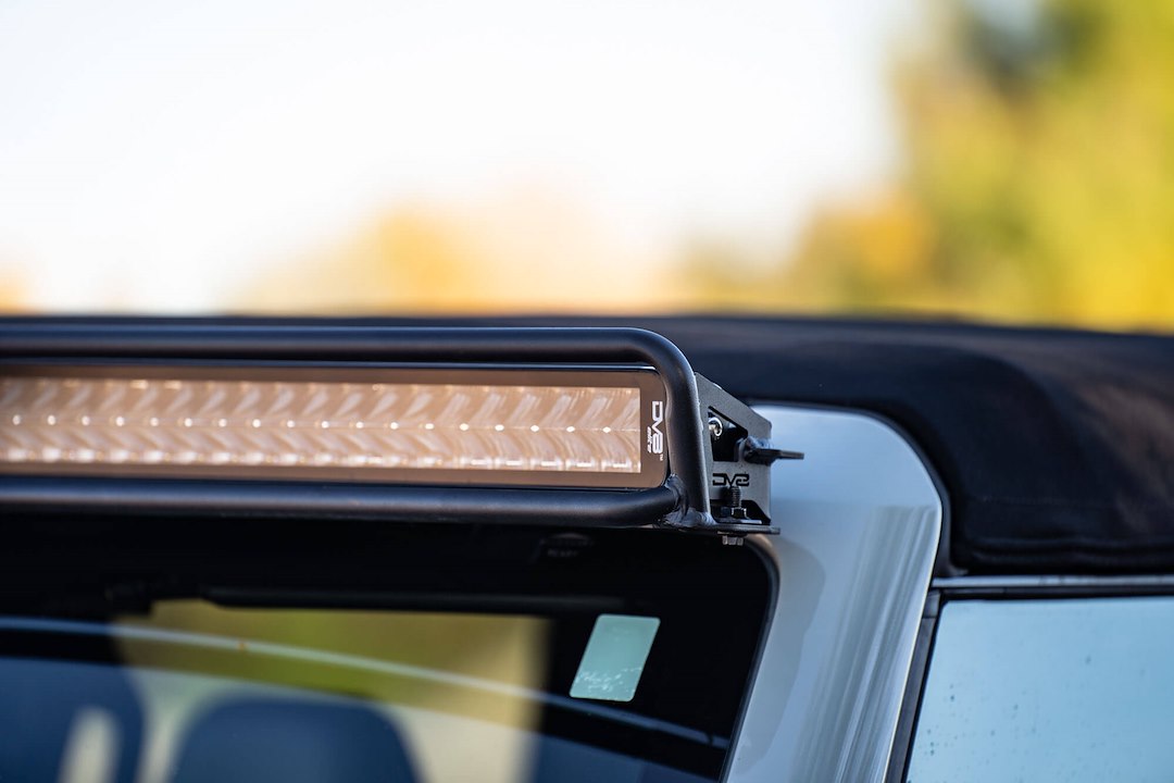 DV8 Offroad LBBR-01 Straight LED Light-Bar Mount Kit