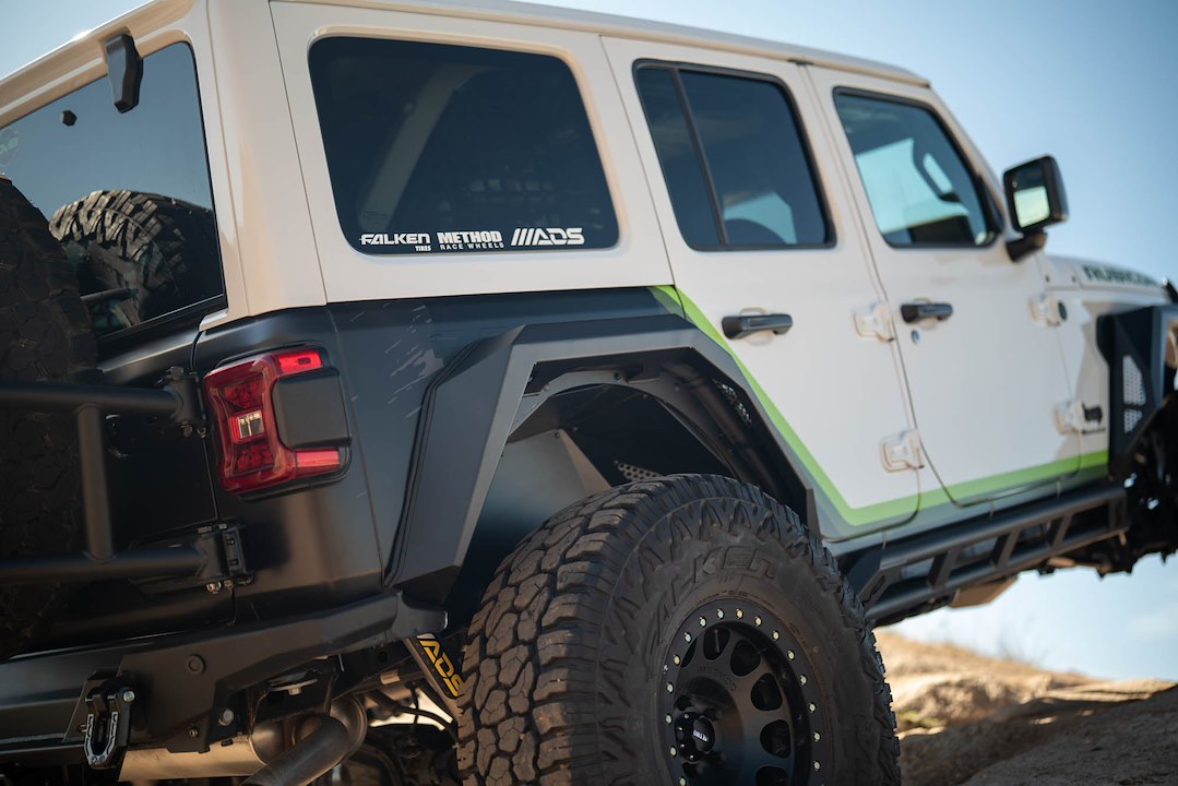 DV8 Offroad FDJL-09 Armor Steel Flat Fender Flares