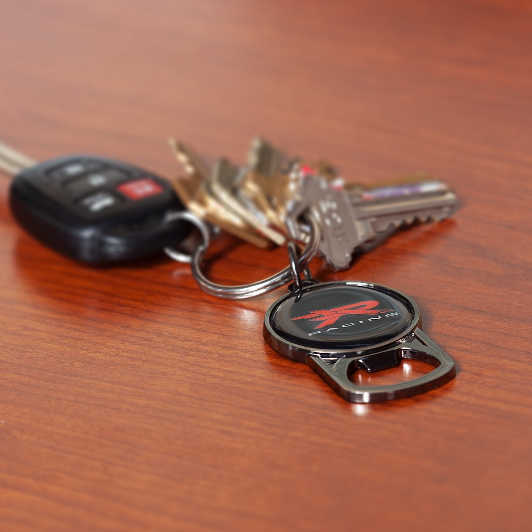 Plasticolor 004560R01 R Racing Bottle Opener Key Chain