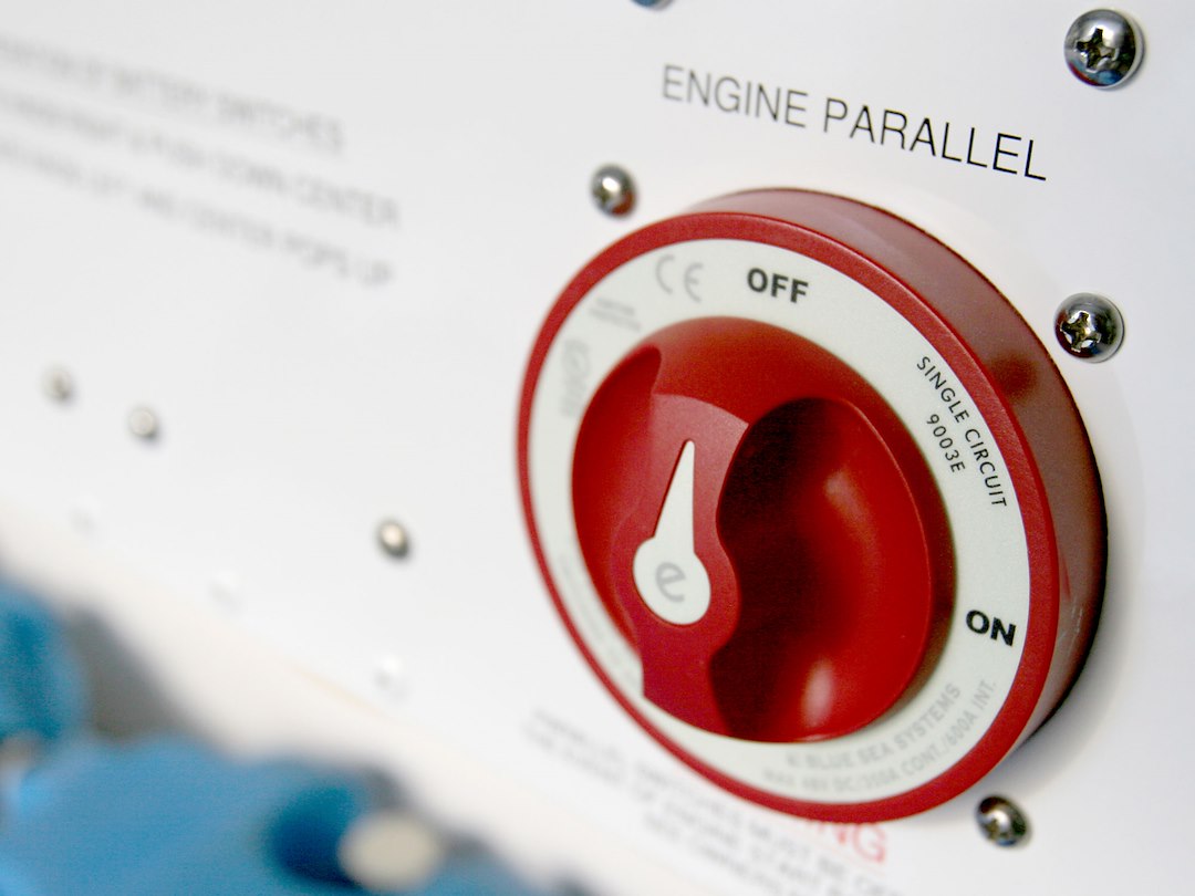 Blue Sea 9003e-Bss Battery Disconnect Switch - image 7
