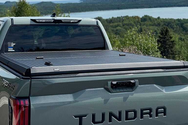 Dee Zee Guardian Aluminum Key Lock Tonneau Cover DZ 19550 - image 4