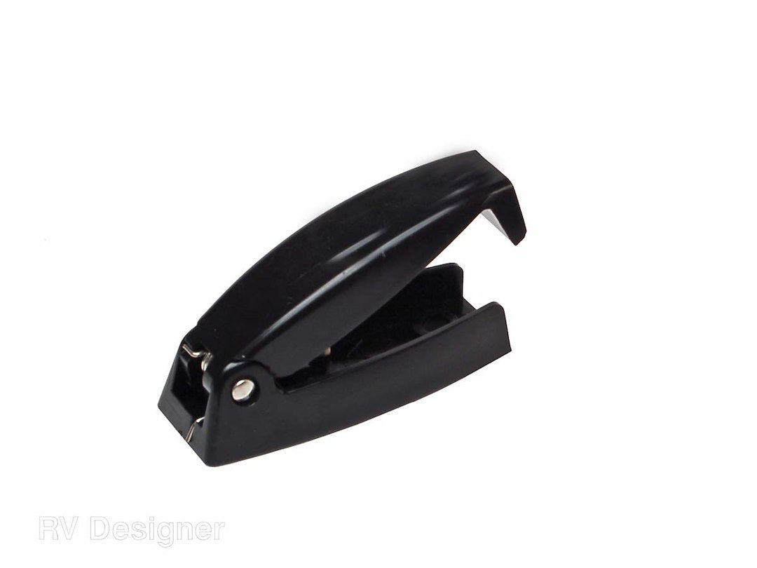 RV Designer RV Baggage Compartments Plastic Round Edge (E210)