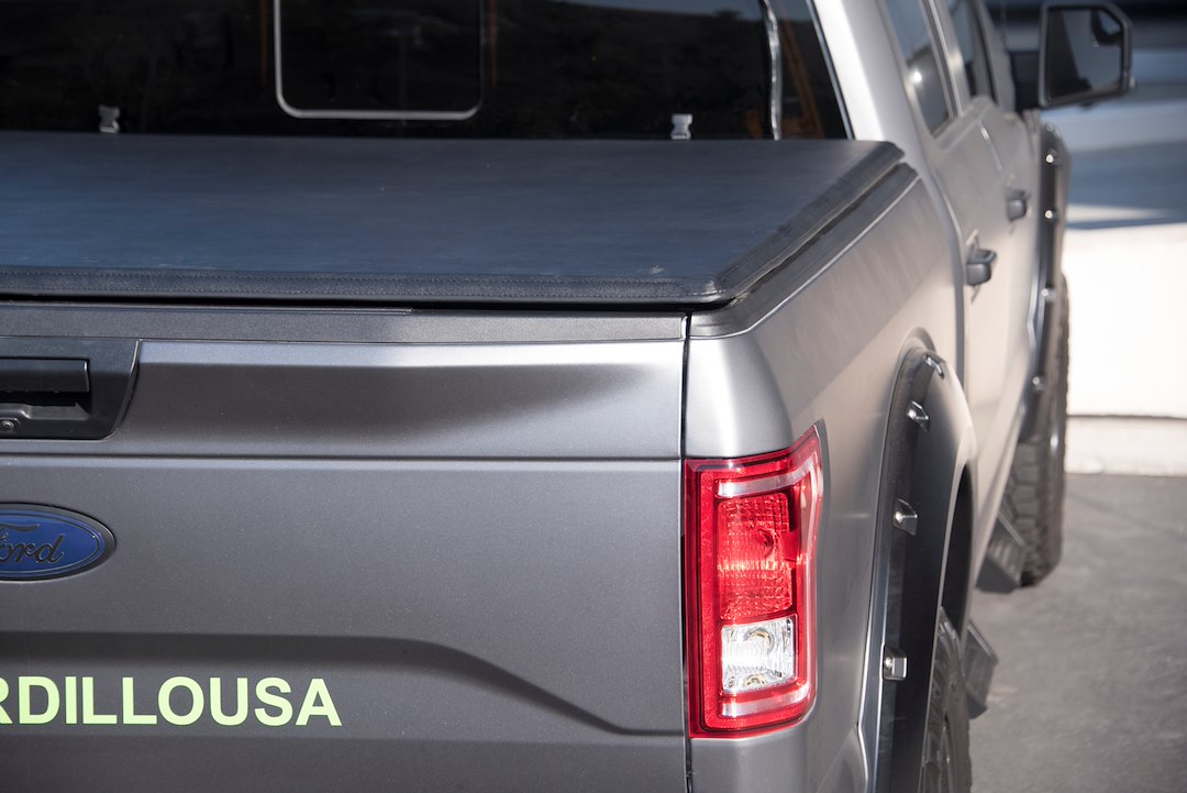 Armordillo CoveRex TF Series Vinyl Tailgate Handle Lock Tonneau Cover 8717837 - image 4