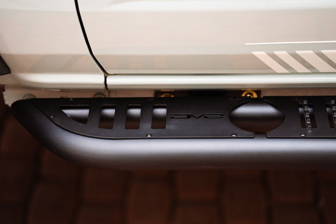 DV8 Offroad SRBR-02 OE Plus Bronco Round Step Bars