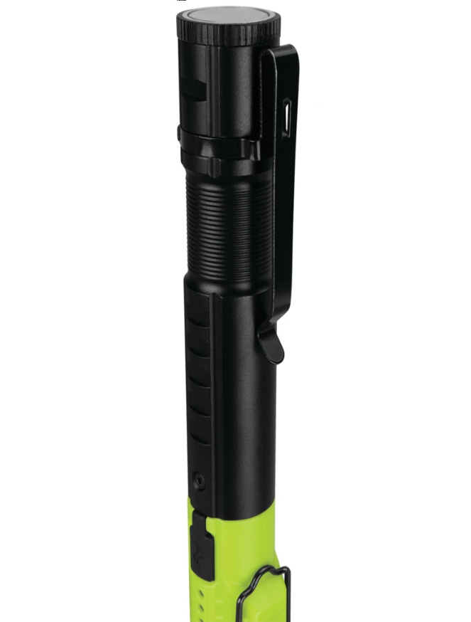Performance Tool W2645 Flashlight