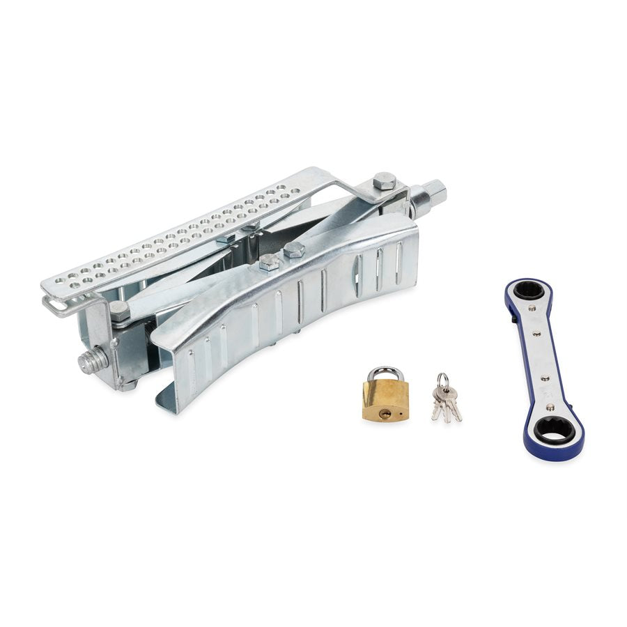 Camco 44662 Wheel Chock - image 1