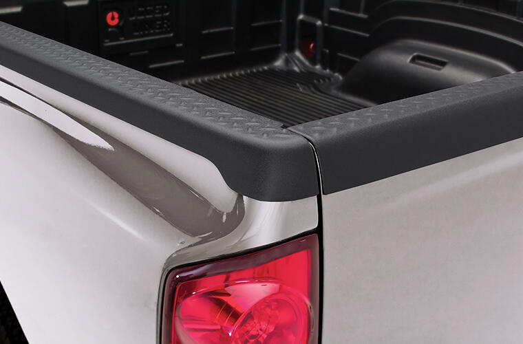 Bushwacker 49505 Black Diamond-Plate GM Tailgate Protector