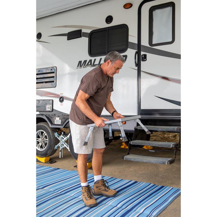 Camco 43676 Step Stool - image 10