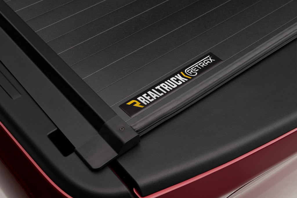 Retrax 30832 IX Aluminium Tonneau Cover for Tundra