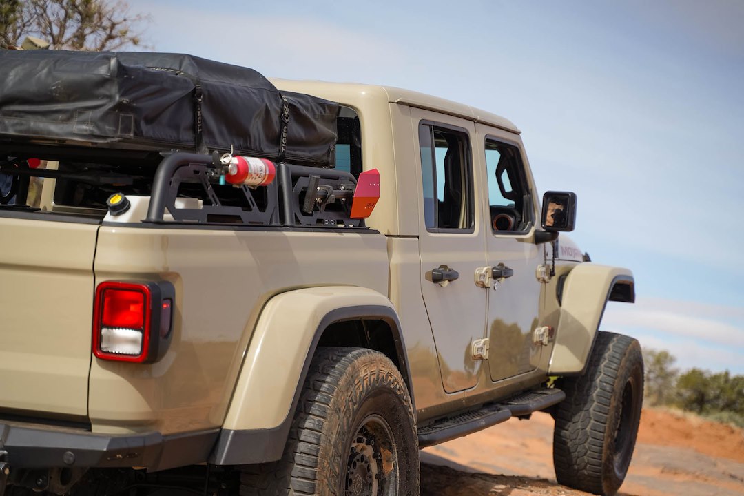 DV8 Offroad RRUN-02 MTO Mid-Size Bed Cargo Rack