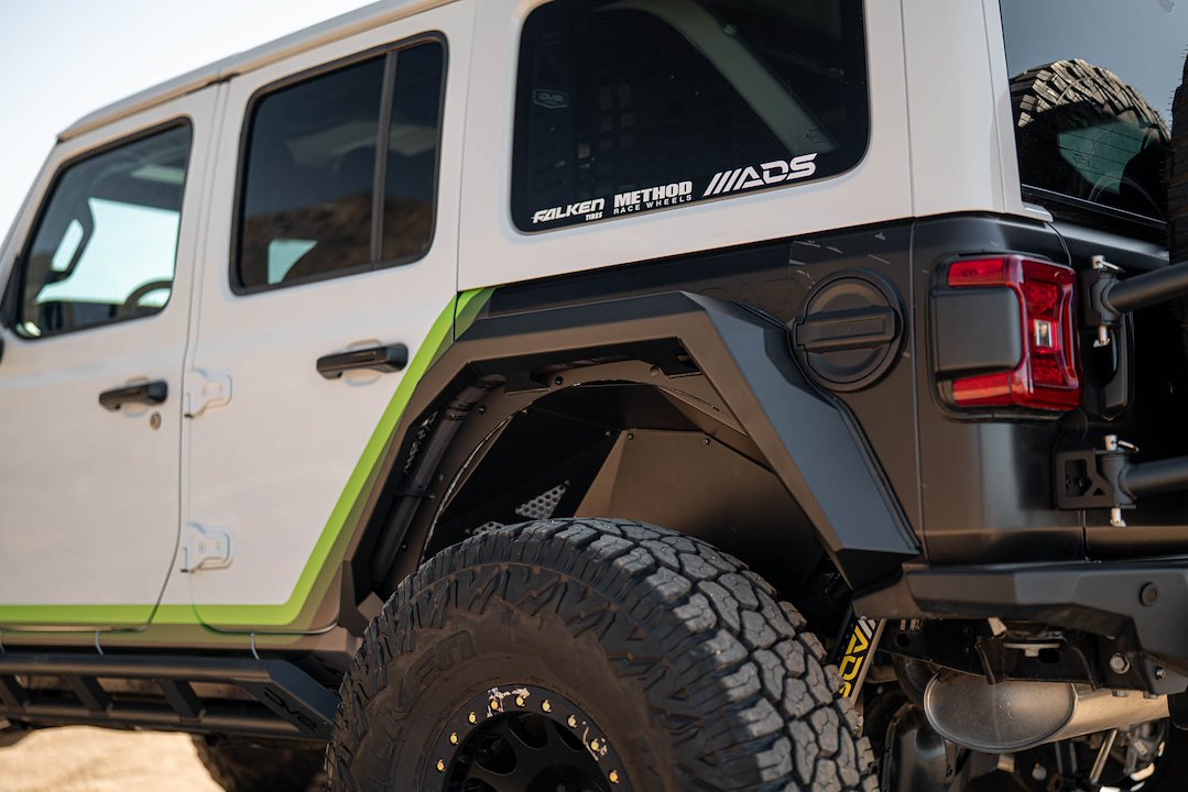 DV8 Offroad FDJL-09 Armor Steel Flat Fender Flares