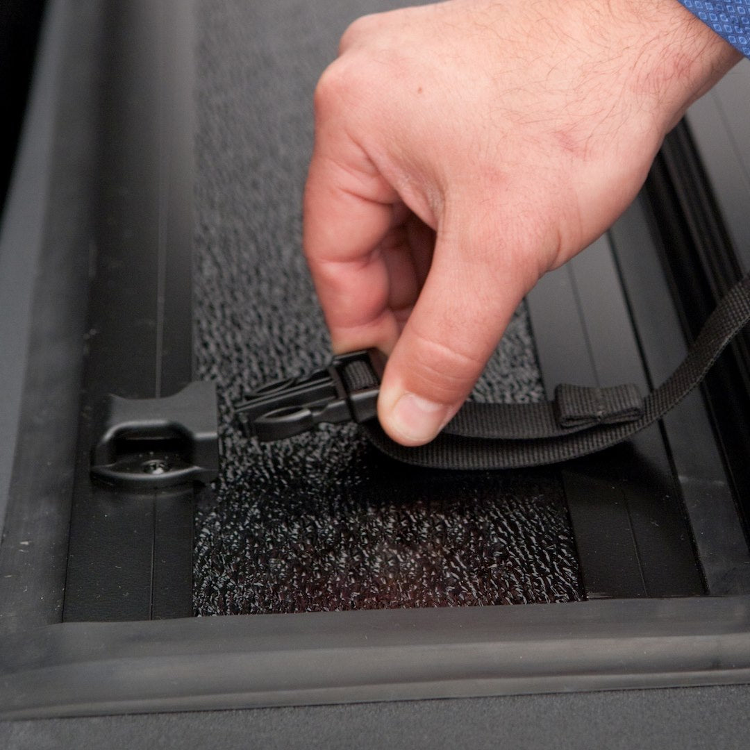 Undercover Fx41003 Tonneau Cover - image 2