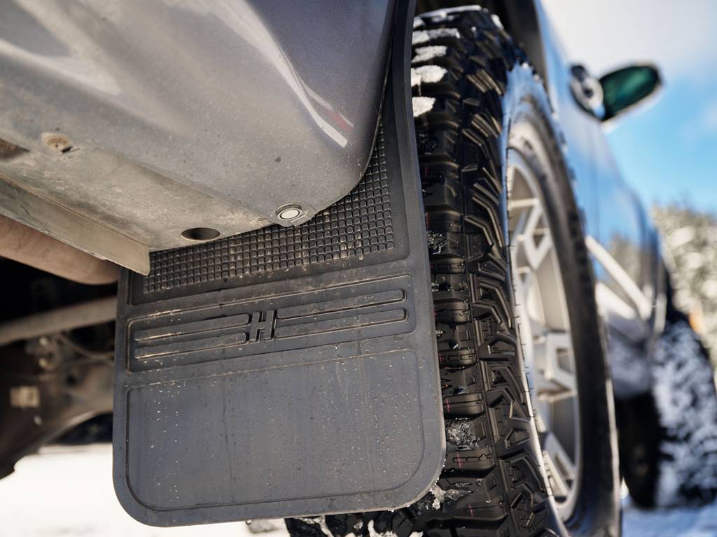 Husky Liners 55100 MudDog Rear Rubber Mud Flaps, Pair