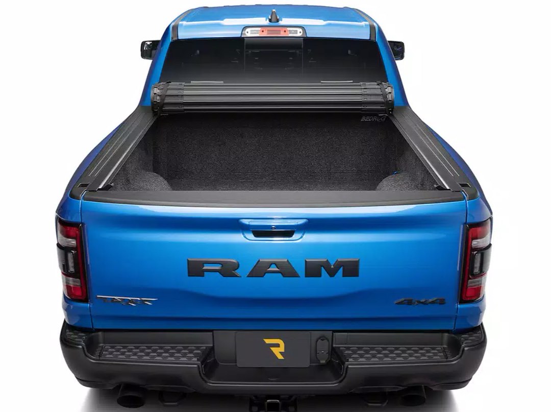 BAK Industries Revolver X4s Aluminum/ Vinyl Tailgate Handle Lock Tonneau Cover 80227 - image 7