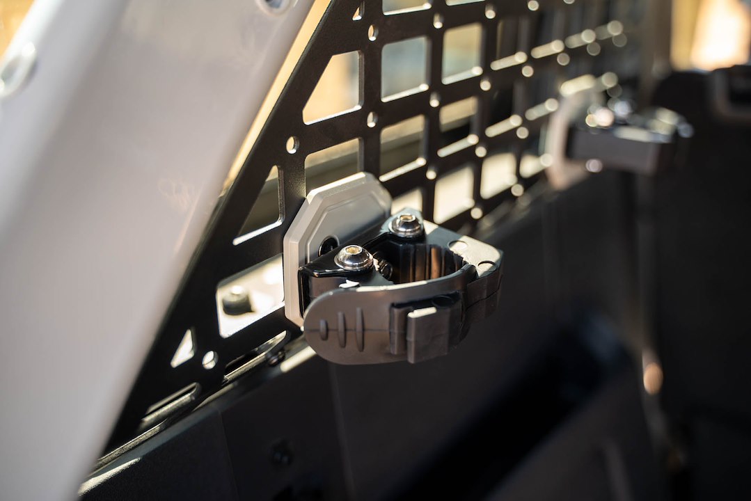 DV8 Offroad UNMM-01GR MOLLE Quick-Release Tool Mount
