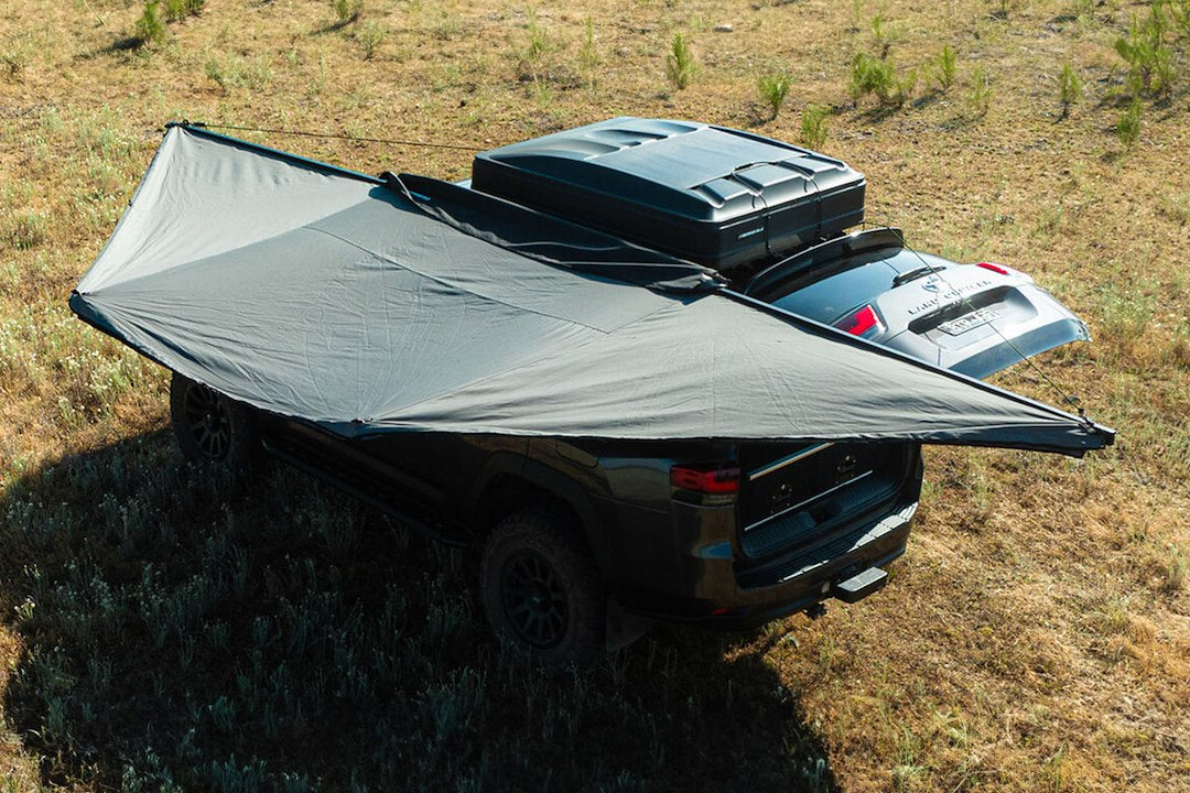 Ironman 4x4 IAWN180012 Delta Wing Manual Awning