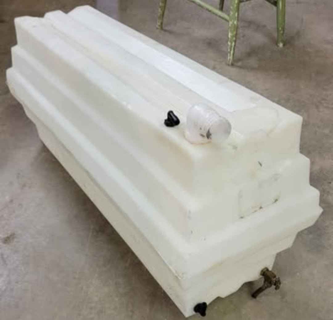 RV Fresh Water Holding Tank 17.5 Gallons