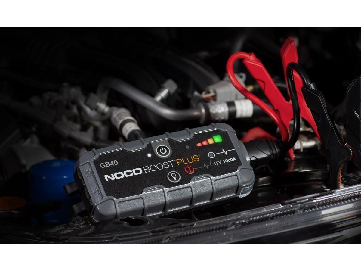 NOCO GB40 12V 1000A Lithium Jump Starter — view 5
