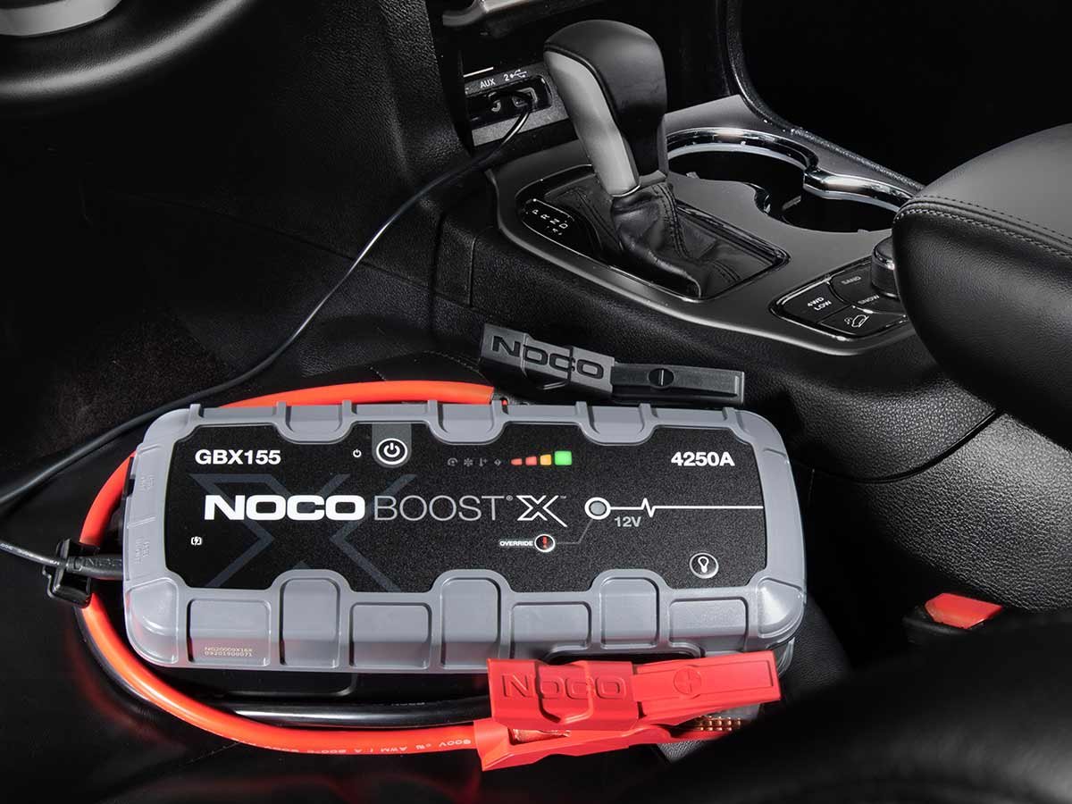 NOCO GBX155 12V 4250A Lithium Jump Starter — view 3